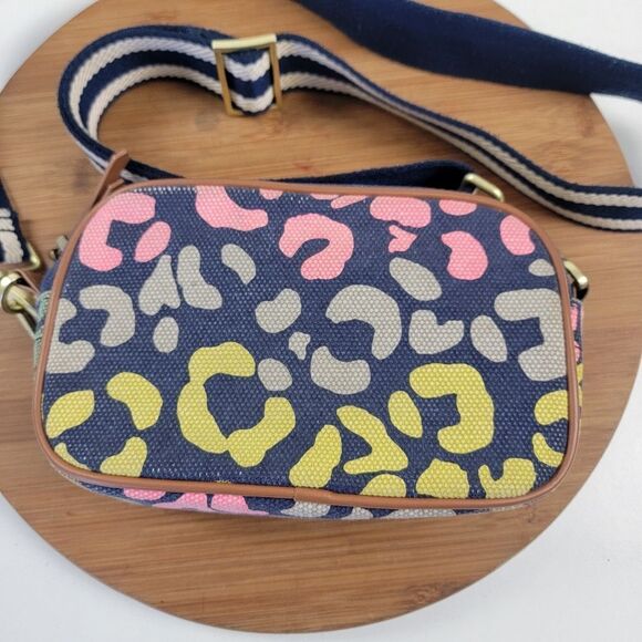 Boden Olivia Canvas Crossbody in Navy‎ Multi Leopard Print Purse Shoulder Bag - Picture 2 of 11